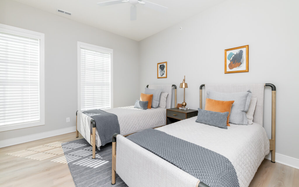 twin beds